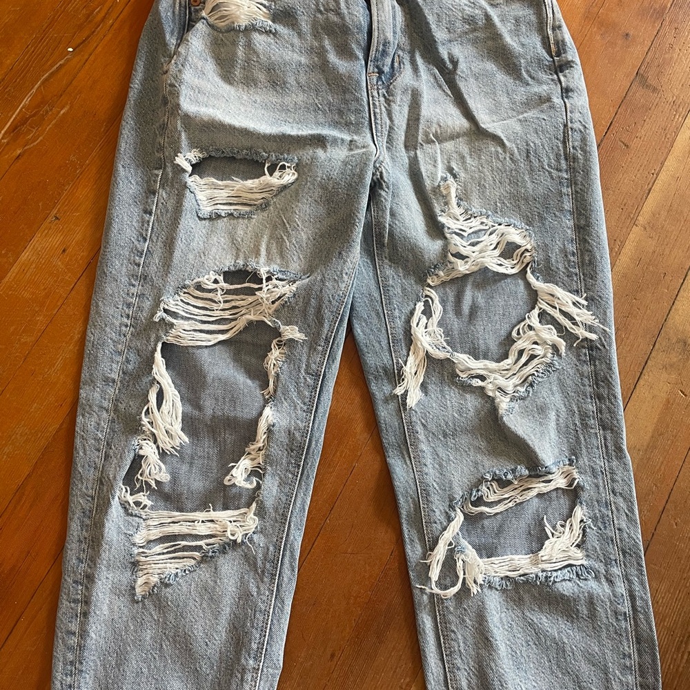 American Eagle Outfitters Light Blue Denim Jeans